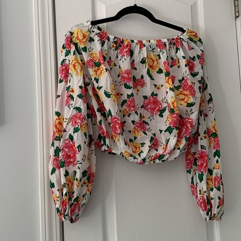 Olivaceous Romantic Floral Balloon Sleeve Crop Blouse Top off the shoulders M